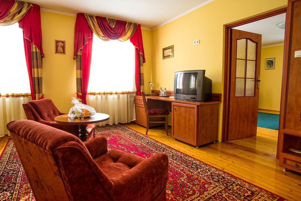 Hotel Adalbertus Гнезно Номер фото