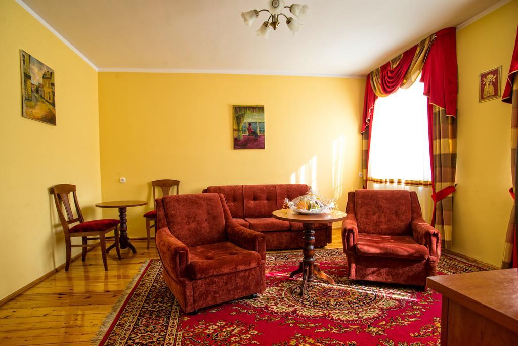 Hotel Adalbertus Гнезно Номер фото